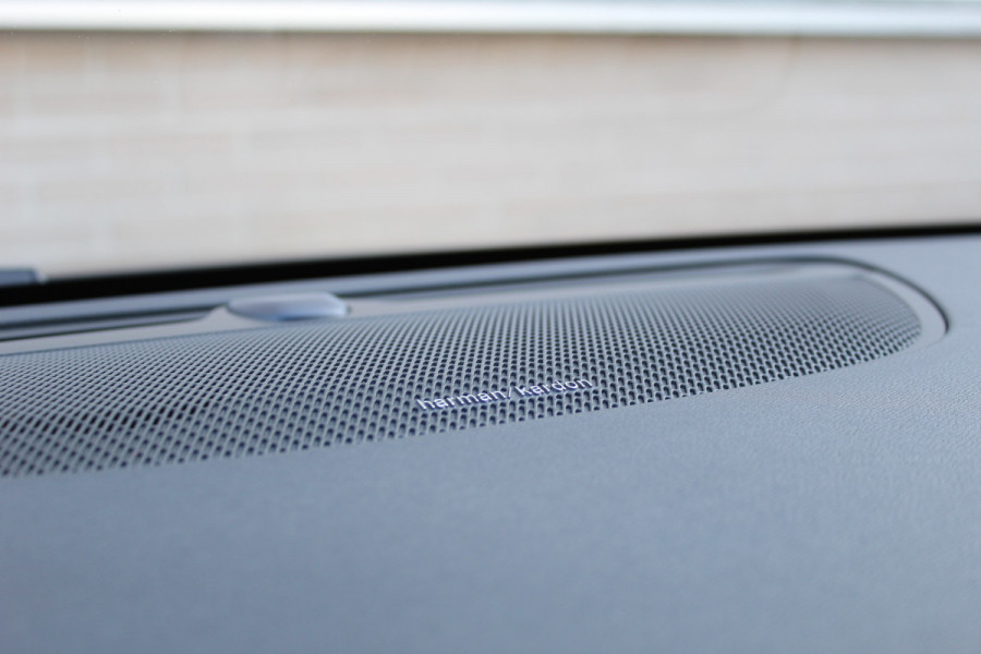 Volvo V60 2.0 T6 Plug-in hybrid AWD Plus Dark | Panoramadak | Trekhaak | BLIS | H/K | 360 Camera Volvo V60 2.0 T6 Plug-in hybrid AWD Plus Dark | Panoramadak | Trekhaak | BLIS | H/K | 360 Camera