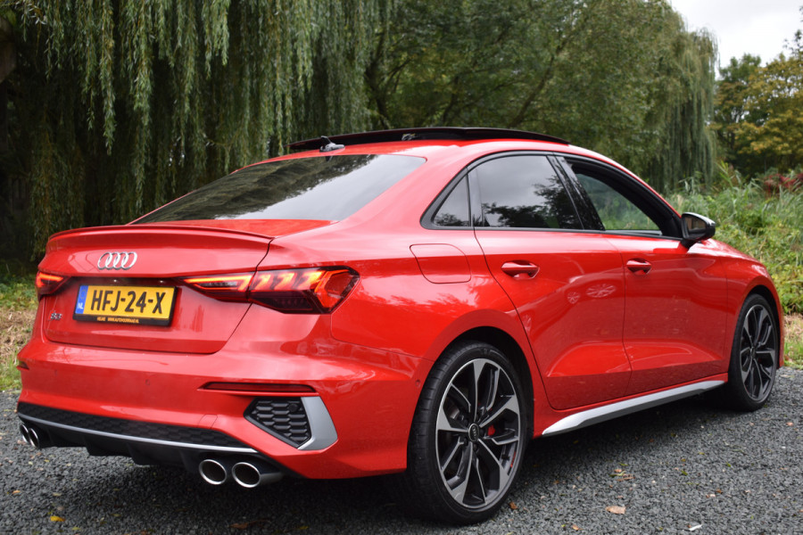 Audi S3 Limousine 2.0 TFSI 310PK S3 QUATTRO HEAD-UP/LEDER/PANORAMADAK