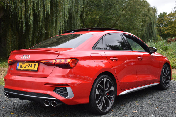 Audi S3 Limousine 2.0 TFSI 310PK S3 QUATTRO HEAD-UP/LEDER/PANORAMADAK