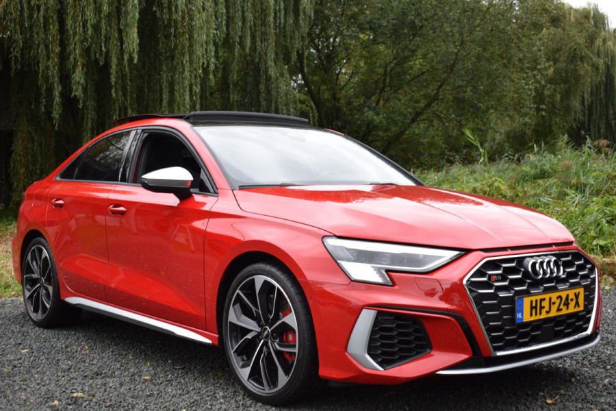 Audi S3 Limousine 2.0 TFSI 310PK S3 QUATTRO HEAD-UP/LEDER/PANORAMADAK