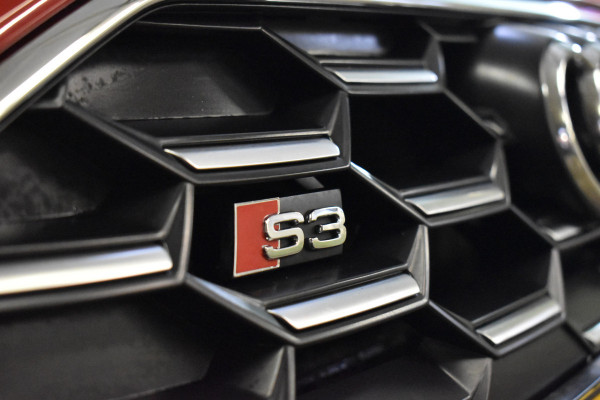 Audi S3 Limousine 2.0 TFSI 310PK S3 QUATTRO HEAD-UP/LEDER/PANORAMADAK