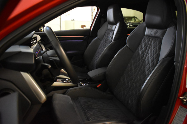 Audi S3 Limousine 2.0 TFSI 310PK S3 QUATTRO HEAD-UP/LEDER/PANORAMADAK