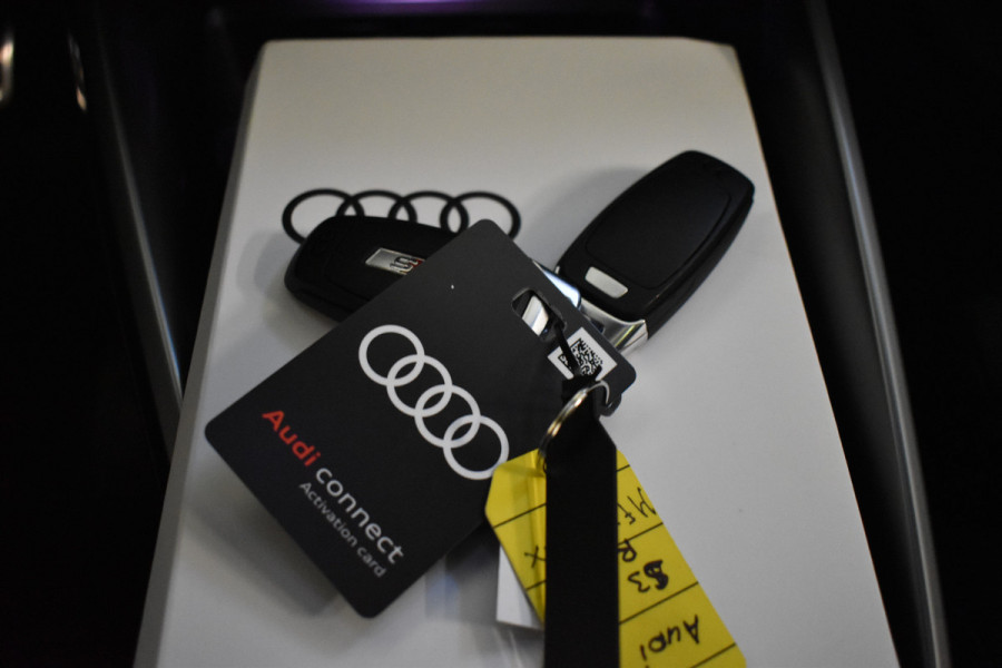 Audi S3 Limousine 2.0 TFSI 310PK S3 QUATTRO HEAD-UP/LEDER/PANORAMADAK