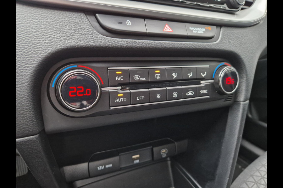 Kia Ceed Sportswagon 1.0 T-GDi ComfortLine | Climate | Navi | Cruise | Parkeersensoren | Lichtsensor | Camera | Kia Ceed Sportswagon 1.0 T-GDi ComfortLine | Climate | Navi | Cruise | Parkeersensoren | Lichtsensor | Camera |