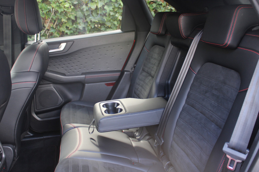 Ford Kuga 2.5 PHEV ST-Line X | Panoramadak | Trekhaak | BLIS | B&O | Head-up | Winterpack