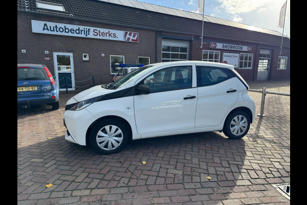 Toyota Aygo 1.0 VVT-i x-fun AIRCO NL AUTO Toyota Aygo 1.0 VVT-i x-fun AIRCO NL AUTO