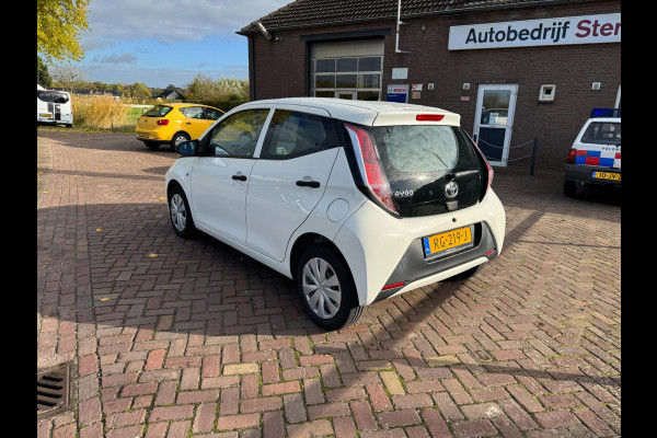 Toyota Aygo 1.0 VVT-i x-fun AIRCO NL AUTO Toyota Aygo 1.0 VVT-i x-fun AIRCO NL AUTO
