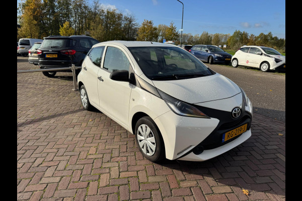 Toyota Aygo 1.0 VVT-i x-fun AIRCO NL AUTO Toyota Aygo 1.0 VVT-i x-fun AIRCO NL AUTO