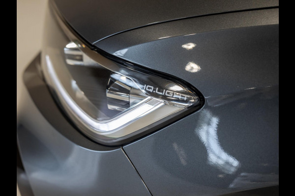 Volkswagen T-Roc 1.5 TSI R-Line Business / 150pk / Panorama dak / Beats / Stoel en stuurverwarming / Volkswagen T-Roc 1.5 TSI R-Line Business / 150pk / Panorama dak / Beats / Stoel en stuurverwarming /