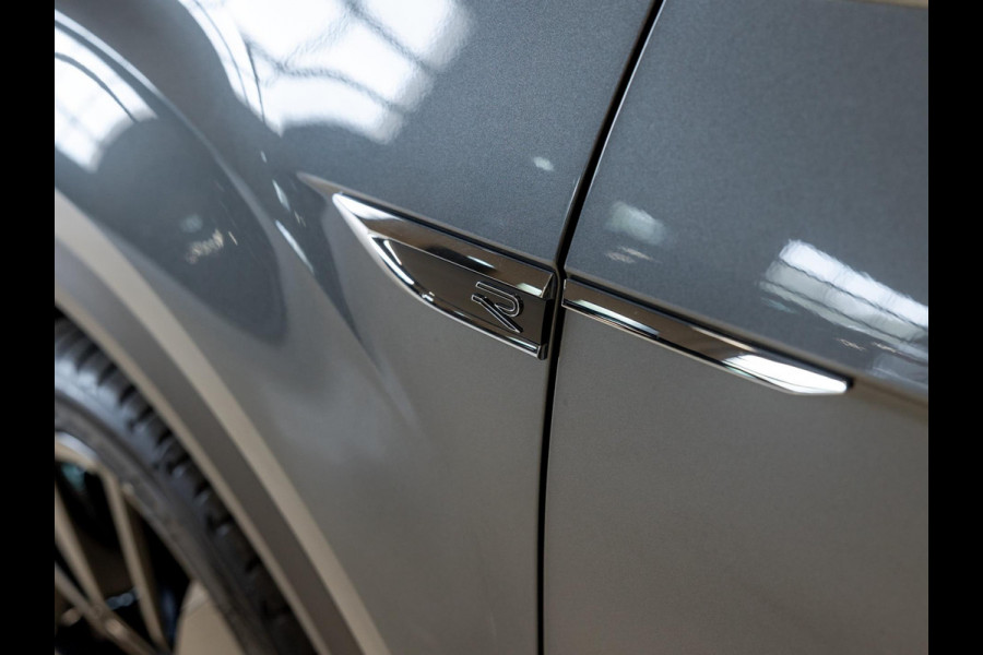 Volkswagen T-Roc 1.5 TSI R-Line Business / 150pk / Panorama dak / Beats / Stoel en stuurverwarming / Volkswagen T-Roc 1.5 TSI R-Line Business / 150pk / Panorama dak / Beats / Stoel en stuurverwarming /