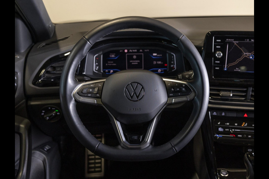 Volkswagen T-Roc 1.5 TSI R-Line Business / 150pk / Panorama dak / Beats / Stoel en stuurverwarming / Volkswagen T-Roc 1.5 TSI R-Line Business / 150pk / Panorama dak / Beats / Stoel en stuurverwarming /