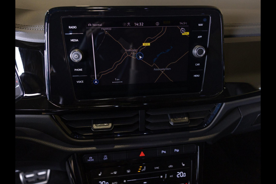 Volkswagen T-Roc 1.5 TSI R-Line Business / 150pk / Panorama dak / Beats / Stoel en stuurverwarming / Volkswagen T-Roc 1.5 TSI R-Line Business / 150pk / Panorama dak / Beats / Stoel en stuurverwarming /