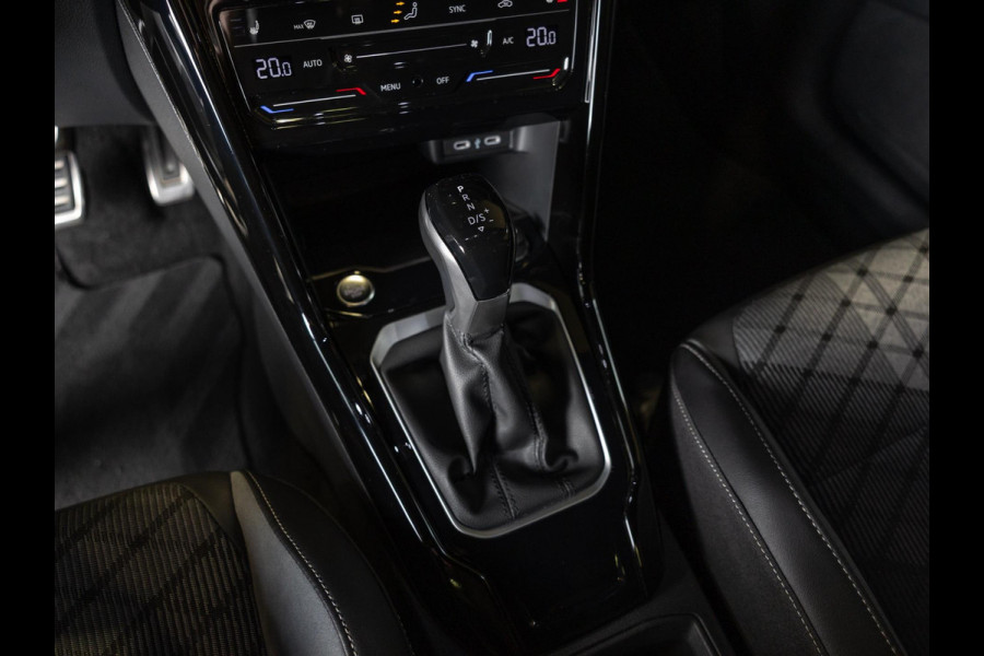 Volkswagen T-Roc 1.5 TSI R-Line Business / 150pk / Panorama dak / Beats / Stoel en stuurverwarming / Volkswagen T-Roc 1.5 TSI R-Line Business / 150pk / Panorama dak / Beats / Stoel en stuurverwarming /