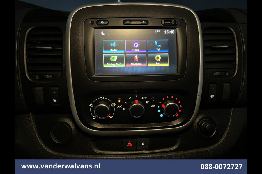 Renault Trafic 2.0 dCi 120pk L1H1 Euro6 Airco | Camera | Imperiaal | LED | Navigatie Bijrijdersbank, Parkeersensoren Renault Trafic 2.0 dCi 120pk L1H1 Euro6 Airco | Camera | Imperiaal | LED | Navigatie Bijrijdersbank, Parkeersensoren