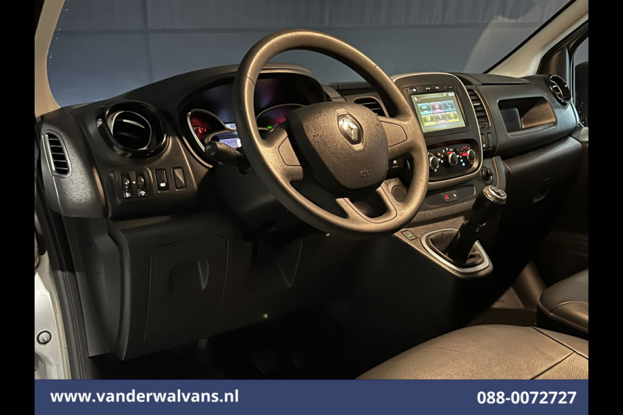 Renault Trafic 2.0 dCi 120pk L1H1 Euro6 Airco | Camera | Imperiaal | LED | Navigatie Bijrijdersbank, Parkeersensoren Renault Trafic 2.0 dCi 120pk L1H1 Euro6 Airco | Camera | Imperiaal | LED | Navigatie Bijrijdersbank, Parkeersensoren