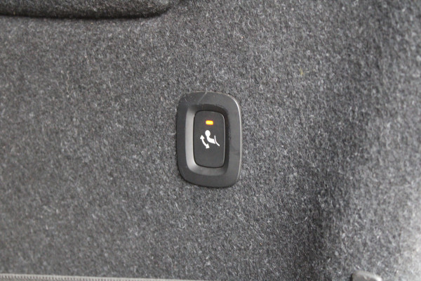 Volvo XC40 2.0 T4 Inscription | NAP! | PANO | ACC | 360 | ACHTERBANK VERWARMD | ELEK.TREKHAAK | Volvo XC40 2.0 T4 Inscription | NAP! | PANO | ACC | 360 | ACHTERBANK VERWARMD | ELEK.TREKHAAK |