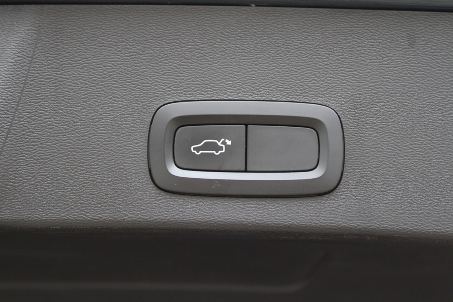 Volvo XC40 2.0 T4 Inscription | NAP! | PANO | ACC | 360 | ACHTERBANK VERWARMD | ELEK.TREKHAAK | Volvo XC40 2.0 T4 Inscription | NAP! | PANO | ACC | 360 | ACHTERBANK VERWARMD | ELEK.TREKHAAK |