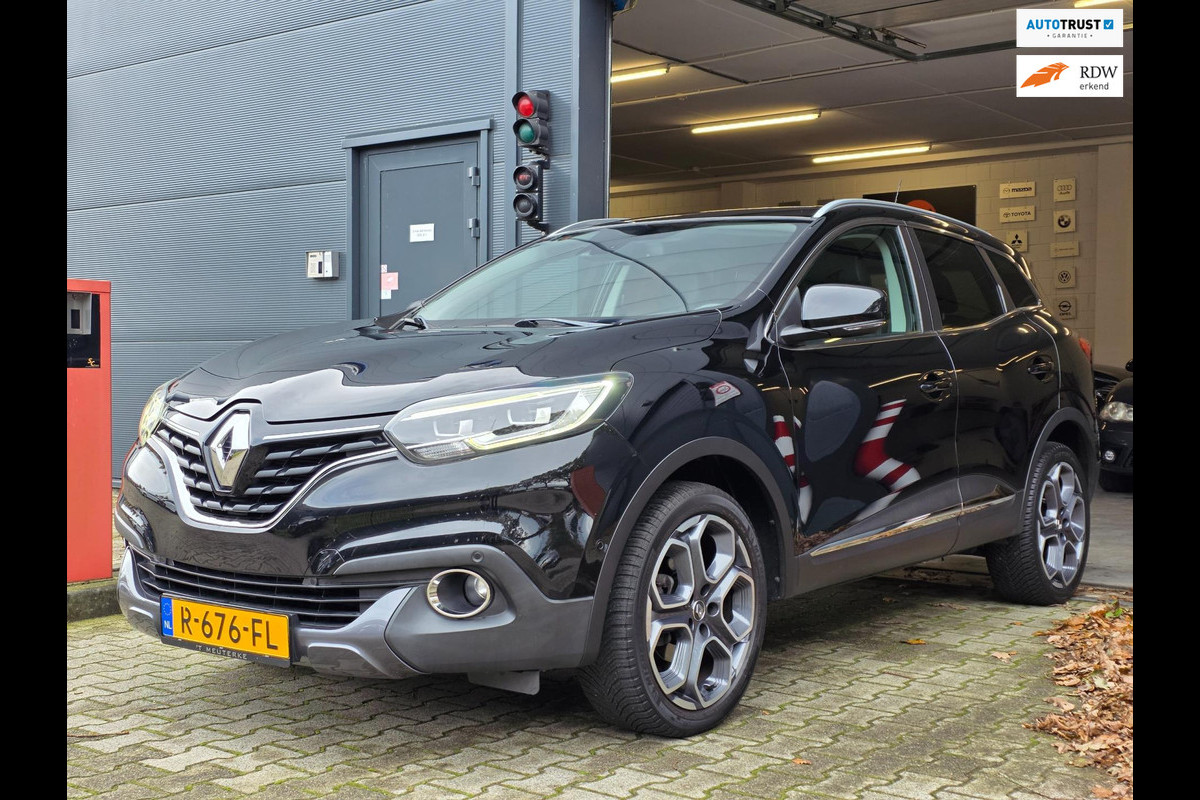 Renault Kadjar 1.2 TCe Bose / CARPLAY / CAMERA / KEYLESS / ALL-SEASONS / NWE VOORBANDEN / NWE OH.BEURT / RESERVEBAND / GARANTIE !
