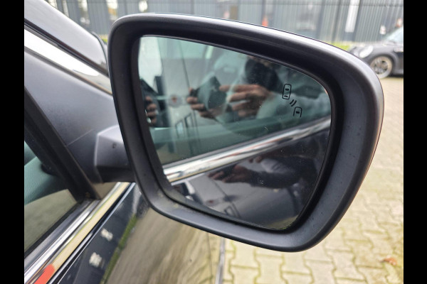 Renault Kadjar 1.2 TCe Bose / CARPLAY / CAMERA / KEYLESS / ALL-SEASONS / NWE VOORBANDEN / NWE OH.BEURT / RESERVEBAND / GARANTIE !