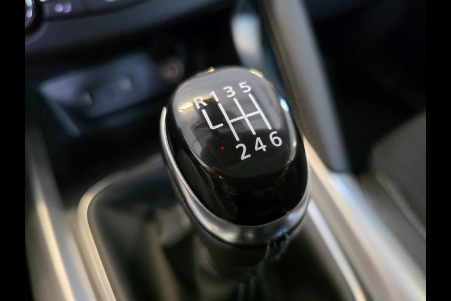 Renault Kadjar 1.2 TCe Bose / CARPLAY / CAMERA / KEYLESS / ALL-SEASONS / NWE VOORBANDEN / NWE OH.BEURT / RESERVEBAND / GARANTIE !