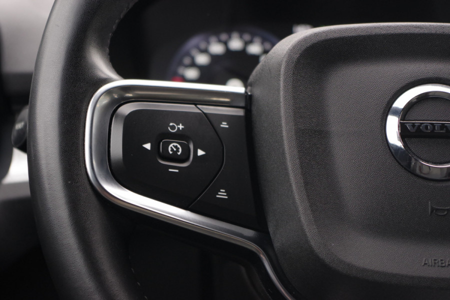 Volvo XC40 1.5 T4 211 PK Recharge Inscription Expression PHEV, Carplay, Camera