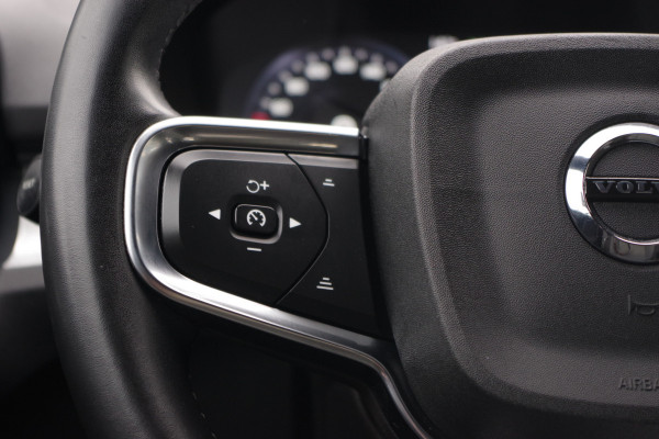 Volvo XC40 1.5 T4 211 PK Recharge Inscription Expression PHEV, Carplay, Camera