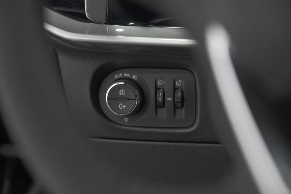 Opel Mokka Turbo 130 AT8 Ultimate | Camera | Dodehoekdetectie | Massage | Adaptieve Cruise Control