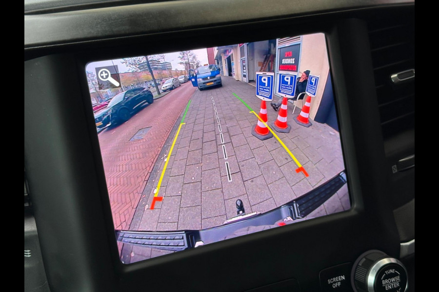 Dodge Ram 1500 5.7 V8 4x4 Crew Cab Big Horn