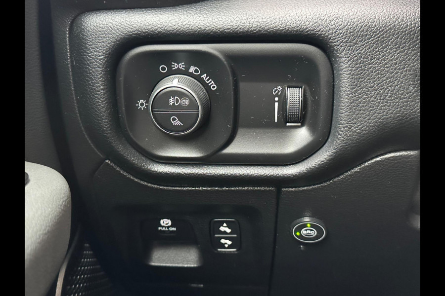 Dodge Ram 1500 5.7 V8 4x4 Crew Cab Big Horn