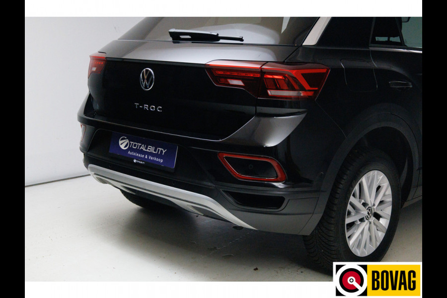 Volkswagen T-Roc 1.0 TSI 116 PK Business Edition | Stoelverw. | Apple Carplay / Android auto | PDC V+A | Automatisch inparkeren, Climate control, all season banden, extra getint glas achter