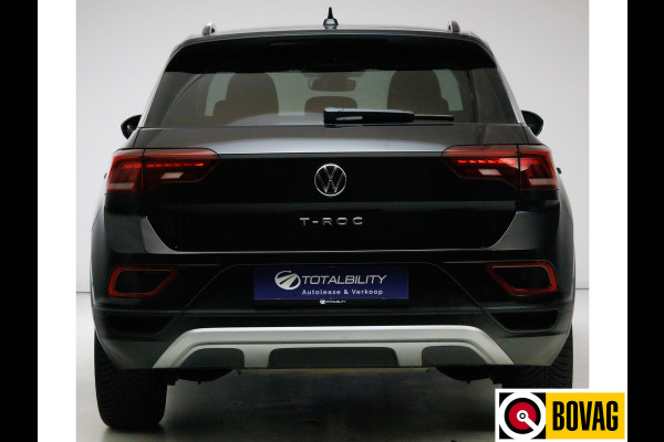 Volkswagen T-Roc 1.0 TSI 116 PK Business Edition | Stoelverw. | Apple Carplay / Android auto | PDC V+A | Automatisch inparkeren, Climate control, all season banden, extra getint glas achter