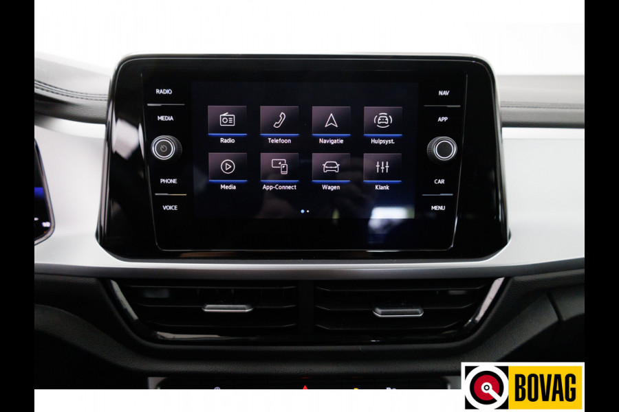 Volkswagen T-Roc 1.0 TSI 116 PK Business Edition | Stoelverw. | Apple Carplay / Android auto | PDC V+A | Automatisch inparkeren, Climate control, all season banden, extra getint glas achter
