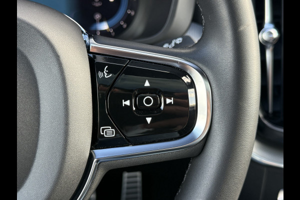 Volvo XC60 2.0 B4 R-Design | Pano | Trekhaak | H/K | Memory | Google Maps | 21 inch