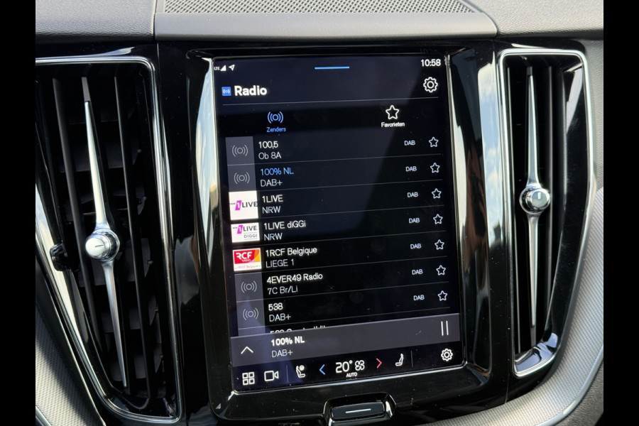 Volvo XC60 2.0 B4 R-Design | Pano | Trekhaak | H/K | Memory | Google Maps | 21 inch