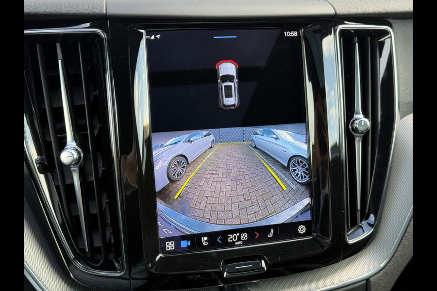 Volvo XC60 2.0 B4 R-Design | Pano | Trekhaak | H/K | Memory | Google Maps | 21 inch