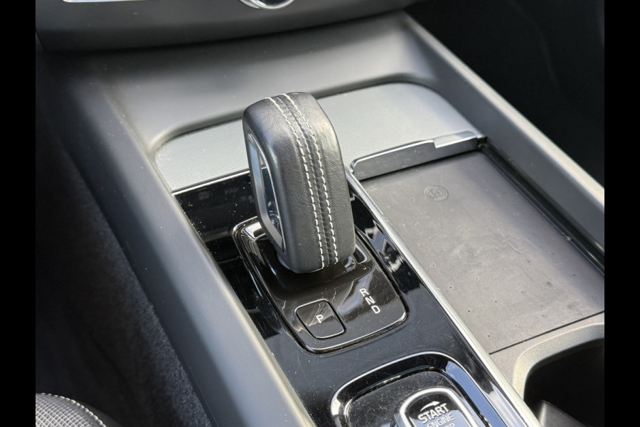 Volvo XC60 2.0 B4 R-Design | Pano | Trekhaak | H/K | Memory | Google Maps | 21 inch