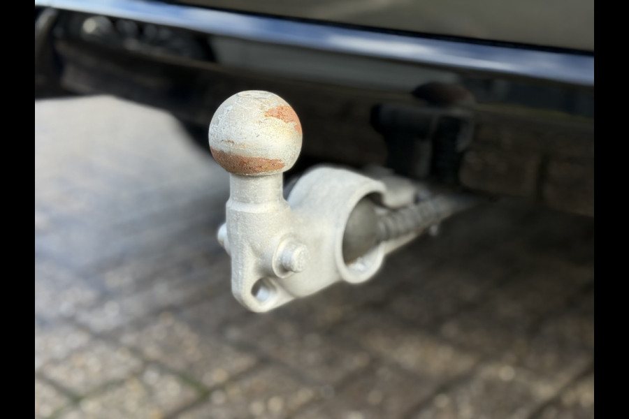 Volvo XC60 2.0 B4 R-Design | Pano | Trekhaak | H/K | Memory | Google Maps | 21 inch