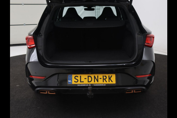 CUPRA Leon 1.4 eHybrid | 245pk | Trekhaak | Stoel & stuurverwarming | Camera | Carplay | Adaptive cruise | Navigatie | Sfeerverlichting | Full LED | Keyless | Sportstoelen | PHEV | Plug In CUPRA Leon 1.4 eHybrid | 245pk | Trekhaak | Stoel & stuurverwarming | Camera | Carplay | Adaptive cruise | Navigatie | Sfeerverlichting | Full LED | Keyless | Sportstoelen | PHEV | Plug In