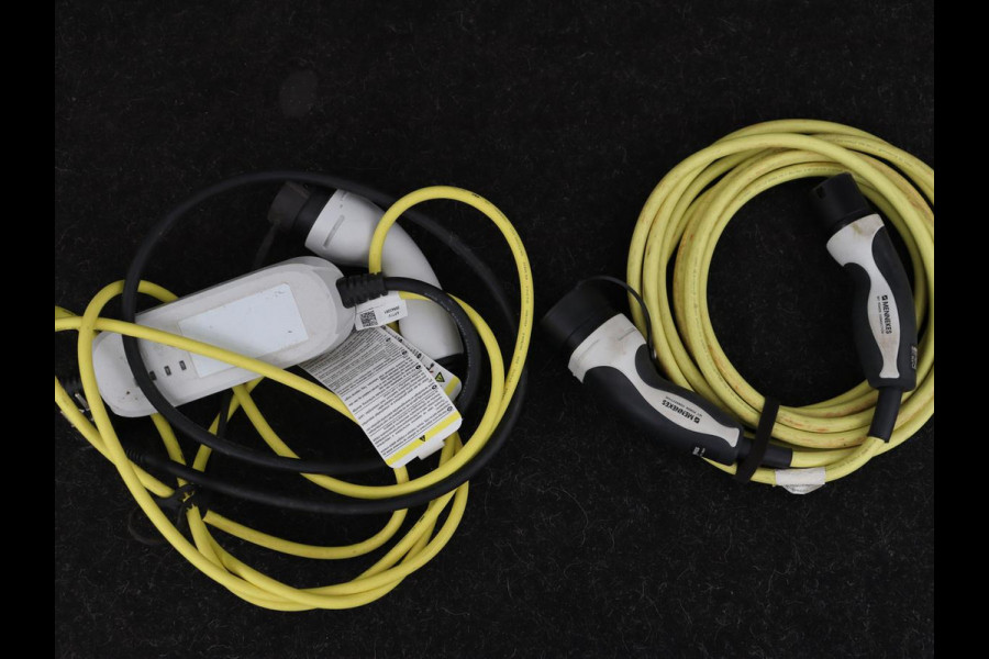 CUPRA Leon 1.4 eHybrid | 245pk | Trekhaak | Stoel & stuurverwarming | Camera | Carplay | Adaptive cruise | Navigatie | Sfeerverlichting | Full LED | Keyless | Sportstoelen | PHEV | Plug In CUPRA Leon 1.4 eHybrid | 245pk | Trekhaak | Stoel & stuurverwarming | Camera | Carplay | Adaptive cruise | Navigatie | Sfeerverlichting | Full LED | Keyless | Sportstoelen | PHEV | Plug In