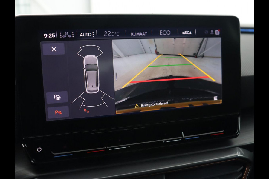 CUPRA Leon 1.4 eHybrid | 245pk | Trekhaak | Stoel & stuurverwarming | Camera | Carplay | Adaptive cruise | Navigatie | Sfeerverlichting | Full LED | Keyless | Sportstoelen | PHEV | Plug In CUPRA Leon 1.4 eHybrid | 245pk | Trekhaak | Stoel & stuurverwarming | Camera | Carplay | Adaptive cruise | Navigatie | Sfeerverlichting | Full LED | Keyless | Sportstoelen | PHEV | Plug In