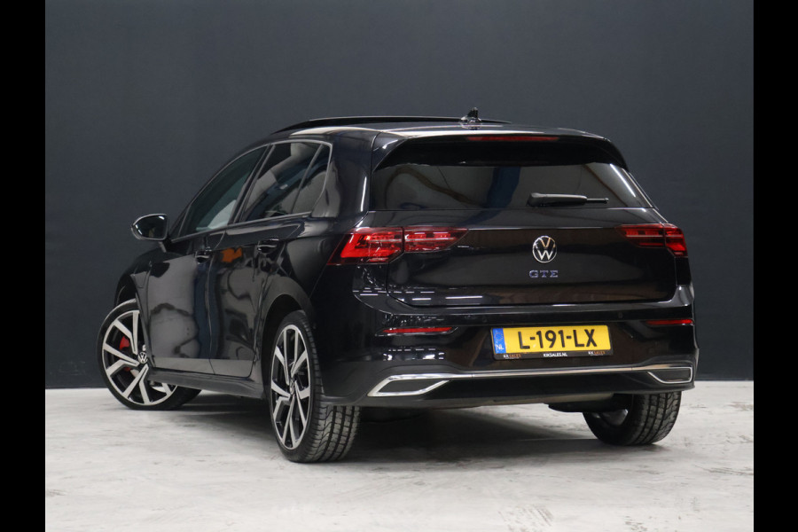 Volkswagen Golf 1.4 eHybrid GTE [MEMORY SEATS, SPORT INTERIEUR, KANTELDAK, APPLE CARPLAY, ANDROID, ADAPTIVE CRUISE, CAMERA, VOL LEDER, STOELVERKOELING, STOELVERWARMING, PDC V+A, NIEUWSTAAT]