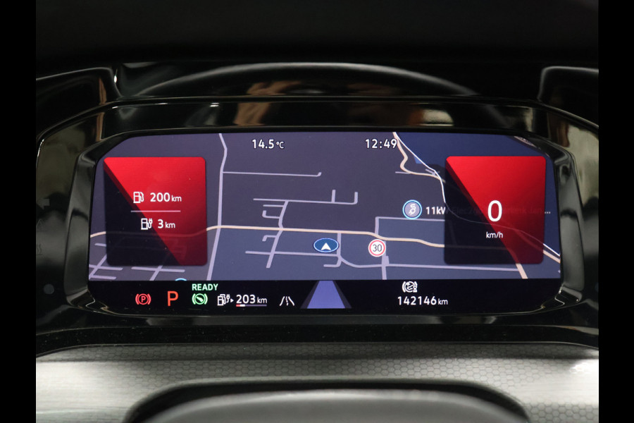 Volkswagen Golf 1.4 eHybrid GTE [MEMORY SEATS, SPORT INTERIEUR, KANTELDAK, APPLE CARPLAY, ANDROID, ADAPTIVE CRUISE, CAMERA, VOL LEDER, STOELVERKOELING, STOELVERWARMING, PDC V+A, NIEUWSTAAT]