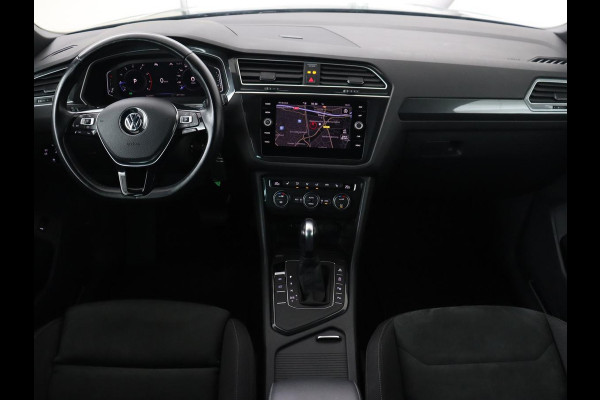 Volkswagen Tiguan 1.5 TSI R Line | Panoramadak | Trekhaak | Stoelverwarming | Camera | Adaptive cruise | Virtual Cockpit | 19'' | Carplay | Park Assist | Navigatie | Full LED Volkswagen Tiguan 1.5 TSI R Line | Panoramadak | Trekhaak | Stoelverwarming | Camera | Adaptive cruise | Virtual Cockpit | 19'' | Carplay | Park Assist | Navigatie | Full LED