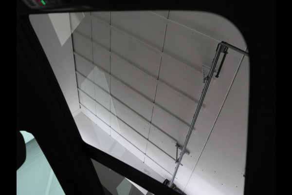 Volkswagen Tiguan 1.5 TSI R Line | Panoramadak | Trekhaak | Stoelverwarming | Camera | Adaptive cruise | Virtual Cockpit | 19'' | Carplay | Park Assist | Navigatie | Full LED Volkswagen Tiguan 1.5 TSI R Line | Panoramadak | Trekhaak | Stoelverwarming | Camera | Adaptive cruise | Virtual Cockpit | 19'' | Carplay | Park Assist | Navigatie | Full LED