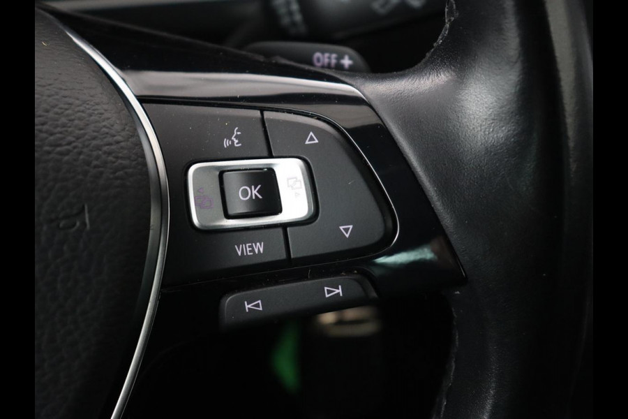 Volkswagen Tiguan 1.5 TSI R Line | Panoramadak | Trekhaak | Stoelverwarming | Camera | Adaptive cruise | Virtual Cockpit | 19'' | Carplay | Park Assist | Navigatie | Full LED Volkswagen Tiguan 1.5 TSI R Line | Panoramadak | Trekhaak | Stoelverwarming | Camera | Adaptive cruise | Virtual Cockpit | 19'' | Carplay | Park Assist | Navigatie | Full LED