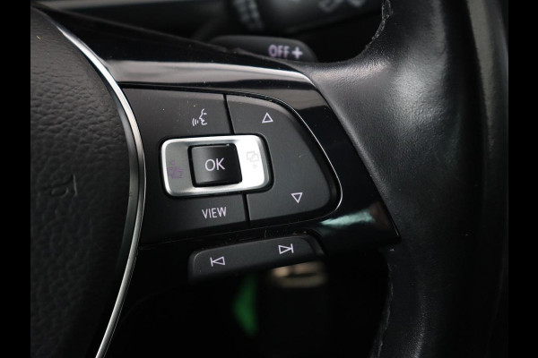 Volkswagen Tiguan 1.5 TSI R Line | Panoramadak | Trekhaak | Stoelverwarming | Camera | Adaptive cruise | Virtual Cockpit | 19'' | Carplay | Park Assist | Navigatie | Full LED Volkswagen Tiguan 1.5 TSI R Line | Panoramadak | Trekhaak | Stoelverwarming | Camera | Adaptive cruise | Virtual Cockpit | 19'' | Carplay | Park Assist | Navigatie | Full LED