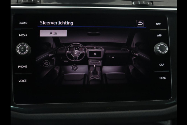 Volkswagen Tiguan 1.5 TSI R Line | Panoramadak | Trekhaak | Stoelverwarming | Camera | Adaptive cruise | Virtual Cockpit | 19'' | Carplay | Park Assist | Navigatie | Full LED Volkswagen Tiguan 1.5 TSI R Line | Panoramadak | Trekhaak | Stoelverwarming | Camera | Adaptive cruise | Virtual Cockpit | 19'' | Carplay | Park Assist | Navigatie | Full LED