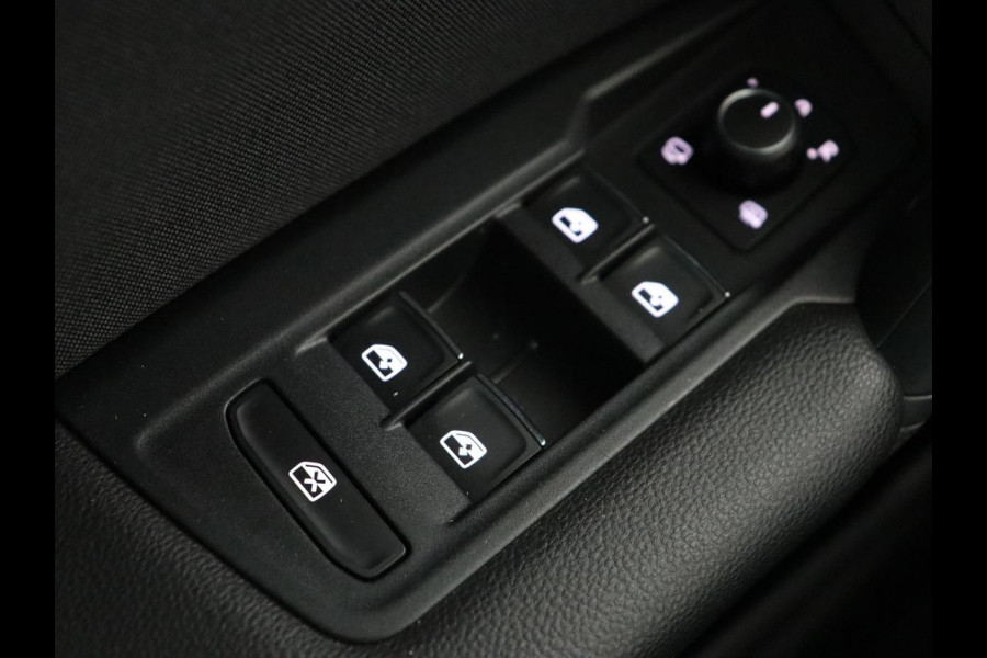 Volkswagen Tiguan 1.5 TSI R Line | Panoramadak | Trekhaak | Stoelverwarming | Camera | Adaptive cruise | Virtual Cockpit | 19'' | Carplay | Park Assist | Navigatie | Full LED Volkswagen Tiguan 1.5 TSI R Line | Panoramadak | Trekhaak | Stoelverwarming | Camera | Adaptive cruise | Virtual Cockpit | 19'' | Carplay | Park Assist | Navigatie | Full LED