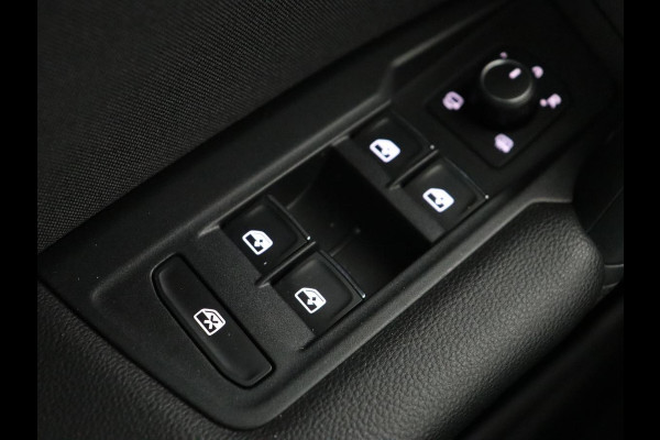 Volkswagen Tiguan 1.5 TSI R Line | Panoramadak | Trekhaak | Stoelverwarming | Camera | Adaptive cruise | Virtual Cockpit | 19'' | Carplay | Park Assist | Navigatie | Full LED Volkswagen Tiguan 1.5 TSI R Line | Panoramadak | Trekhaak | Stoelverwarming | Camera | Adaptive cruise | Virtual Cockpit | 19'' | Carplay | Park Assist | Navigatie | Full LED