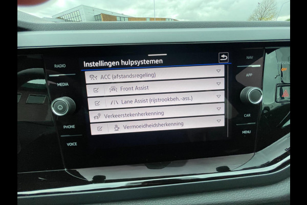 Volkswagen Polo 1.0 TSI 2x R-Line | Matrix led koplampen Volkswagen Polo 1.0 TSI 2x R-Line | Matrix led koplampen